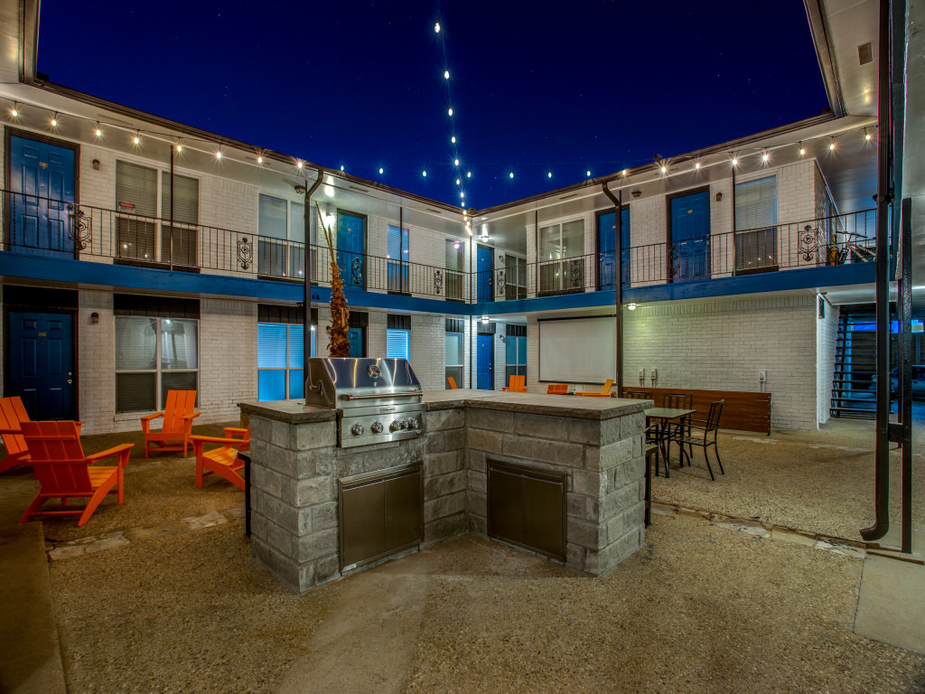 Vintage Pads Grilling Station